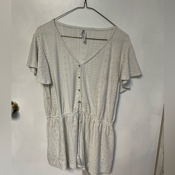 White bohemian top - Picture 1 of 3